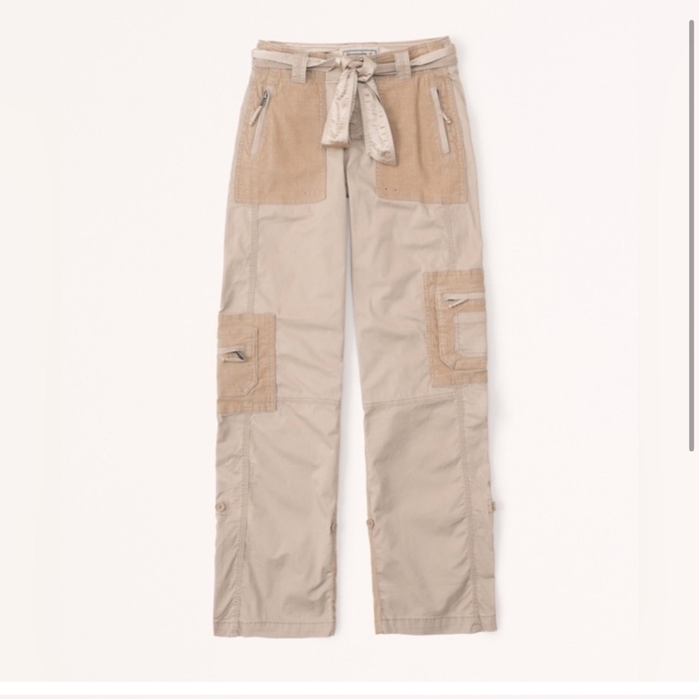 Abercrombie  Cargo tan Pants size 0